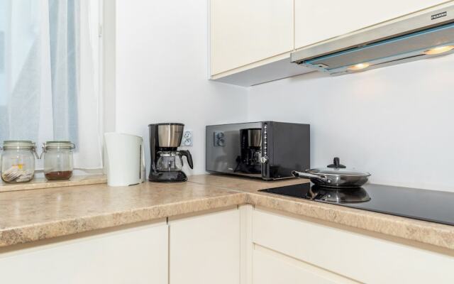 Amber Estate Apartments by Renters