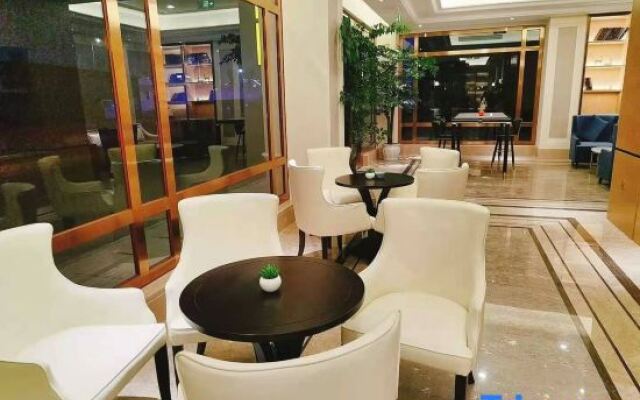 Vienna Hotel Chongqing West Station Square