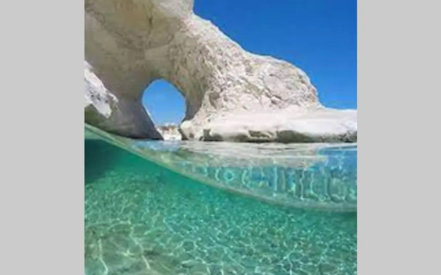 Ramzam - Spacious & Modern 3 bedroom apartment with roof terrace