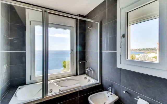 Excellent Seafront Villa in Cala Pi