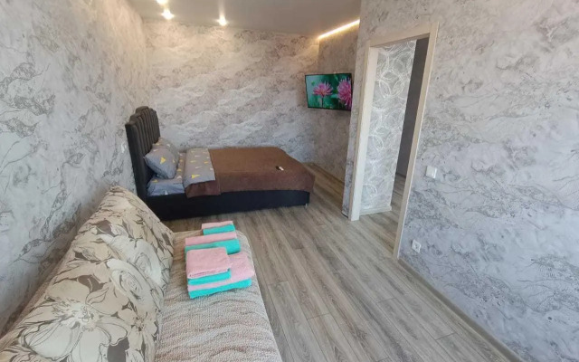 Апарт Компани на ул. Александра Францева, д. 40