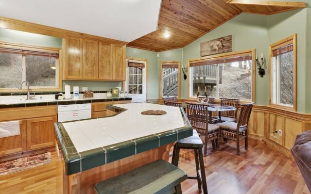 Sleepy Bear Lodge # 2385