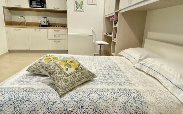 Room in Guest Room - The Archi B&B Apartment