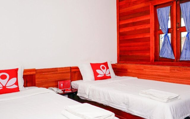 OYO 210 Hotel Five 2