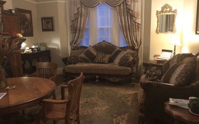 The Pawling House Bed & Breakfast