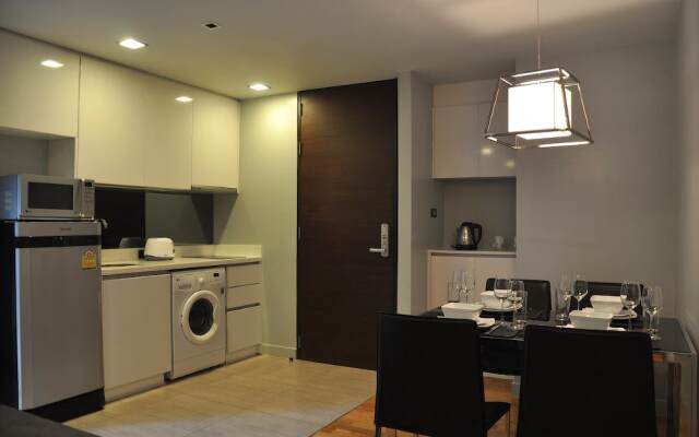 Quad Suites Silom