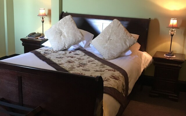 Knockninny Country House & Marina