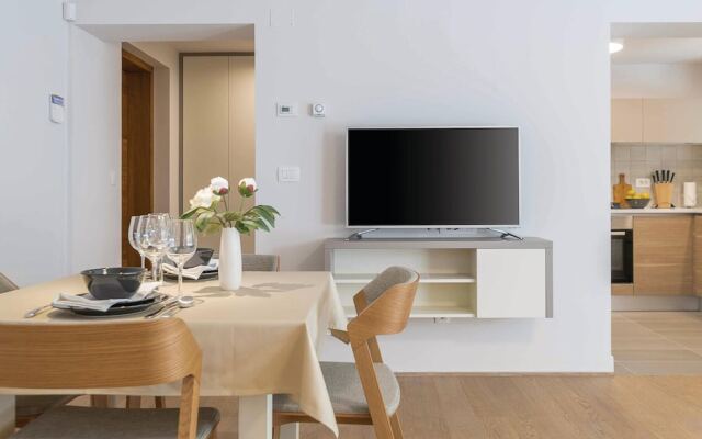 Beautiful Home in Plomin With Jacuzzi, Wifi and 1 Bedrooms