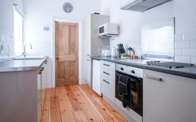 Sea Glass - 2 Bedroom Apartment - Manorbier