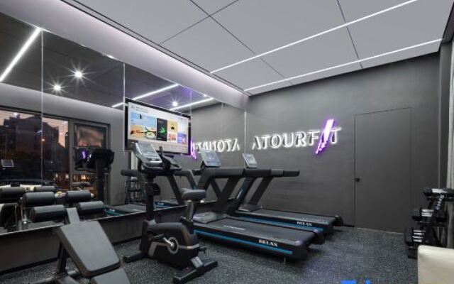 Xiamen Xiang'an Torch Industrial Park Atour Hotel