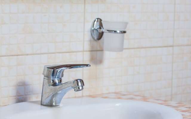 Kamares House Apartments & Studios