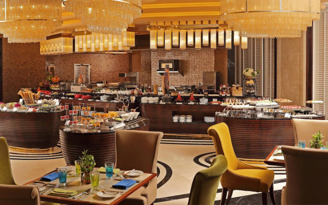 Sheraton Grand Pune Bund Garden Hotel