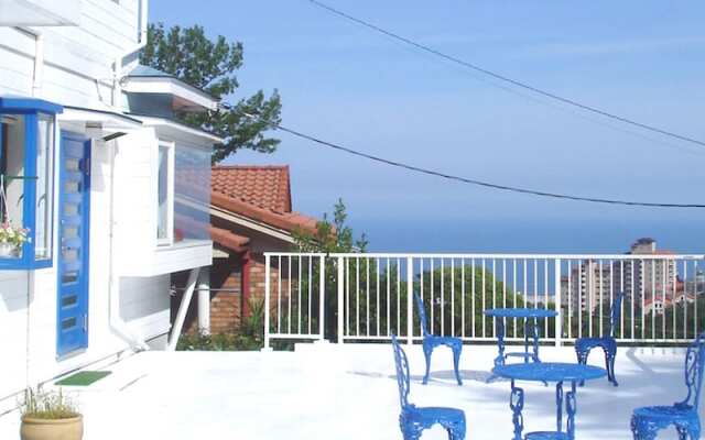 Mediterranean Sea Pension Knossos