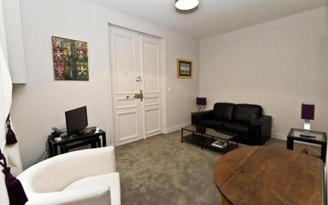 One Bedroom Apartment - rue des Martyrs - 314