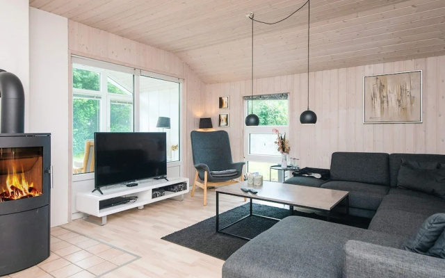 6 Person Holiday Home in Hemmet