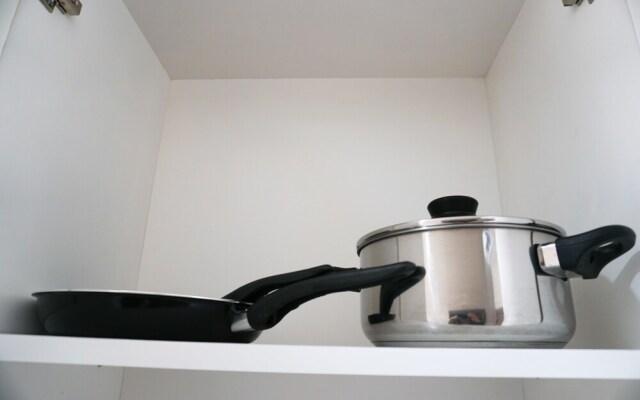 Comfy Studio Ciputra International Apartment