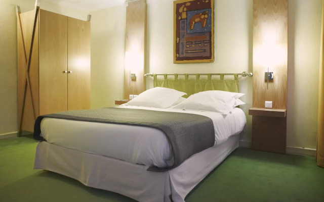 New Hotel Opera