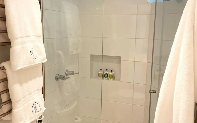 w Luxury 2BR in Blas Cerde a San Isidro