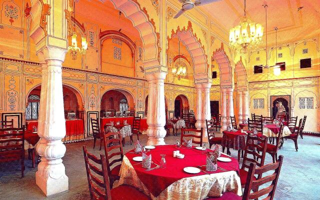 Karnot Mahal