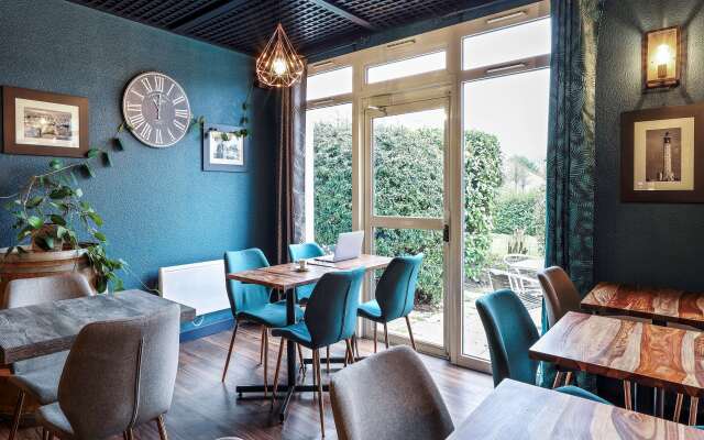 Sure Hotel by Best Western Calais Coquelles Tunnel s/ Manche