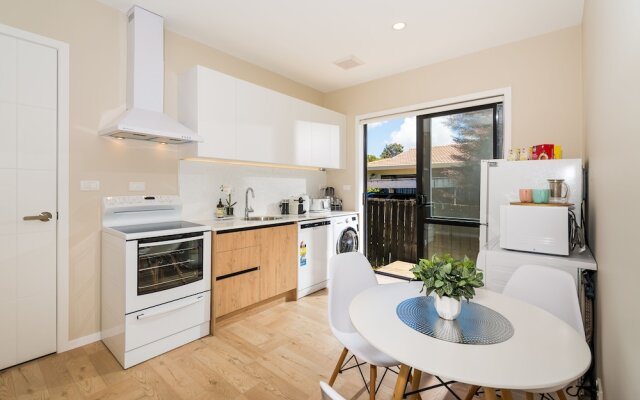 Unsworth Height New 3 Bedrooms Unit
