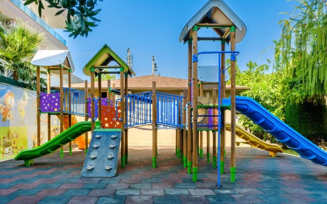 Royal Garden Beach Hotel - All Inclusive