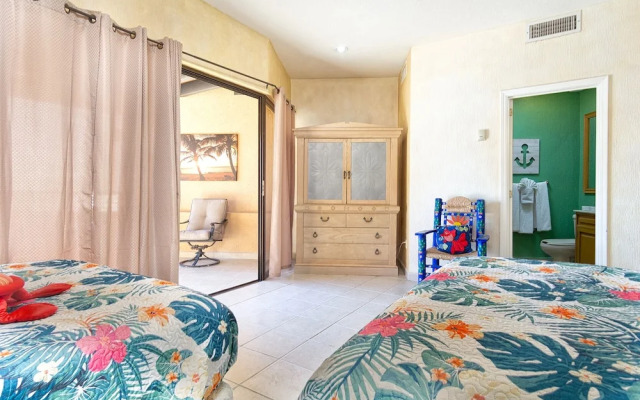 Casa Frida Massive Condo Sleeps up to 12!