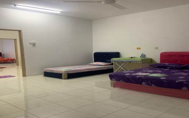 OYO 90966 Family Homestay Botani Ipoh