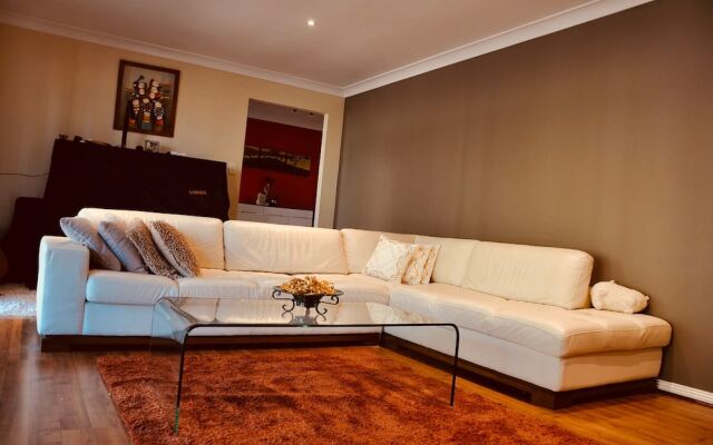 TL Warmest Homestay