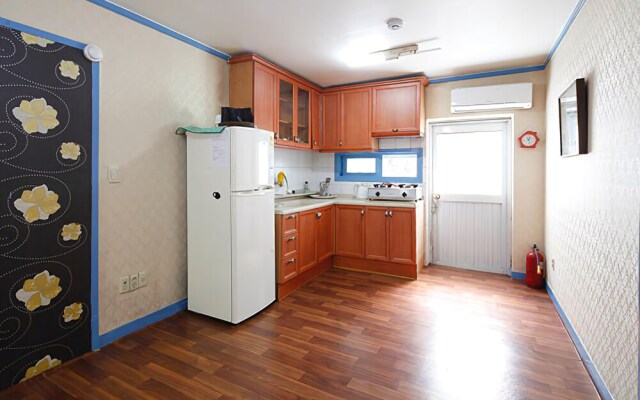 Yangsan Forur Seasons Villa Pension