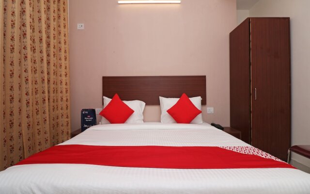 OYO 24051 Flagship Shubh Inn Gomti Nagar