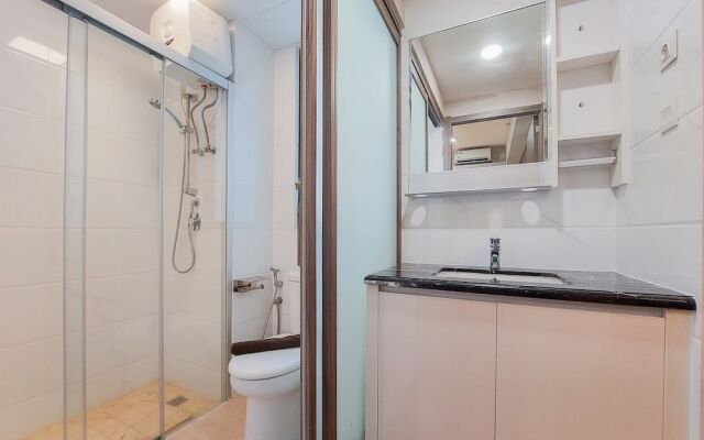 Spacious And Nice 2Br At Sky House Bsd Apartment