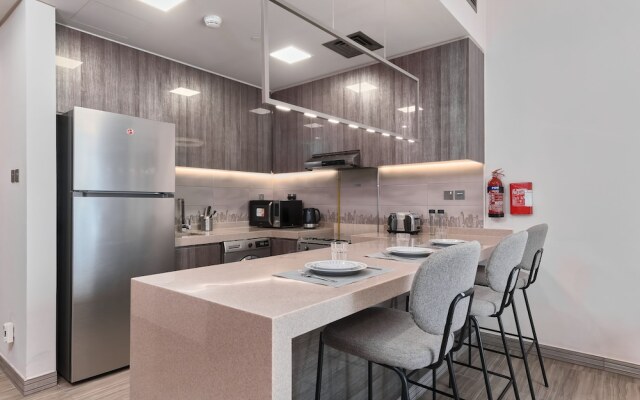 1BR view in a luxurious home