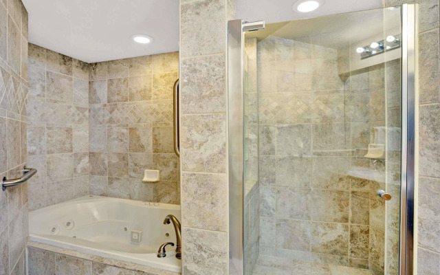 Travelsuites Inn