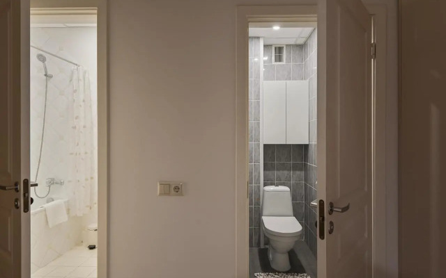 Old Town Riverside Apartment