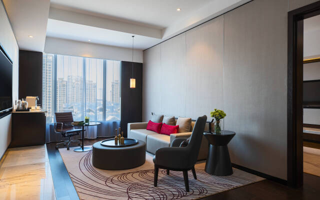 Renaissance Shenyang West Hotel