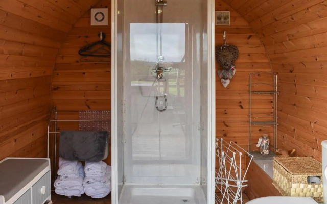 Rivendell Glamping Pod - UK11881