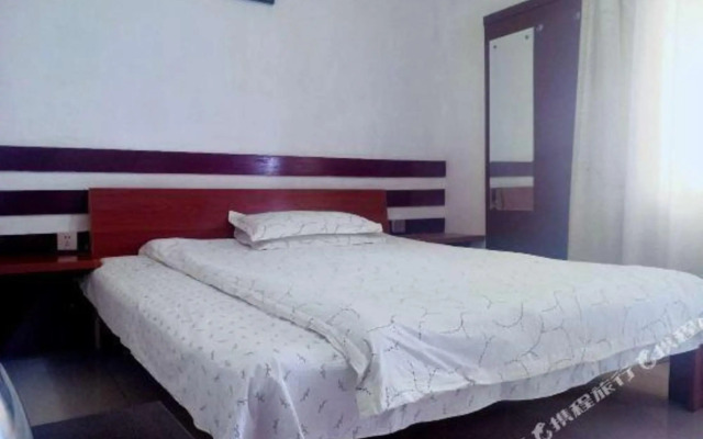 Huayun Express Hotel