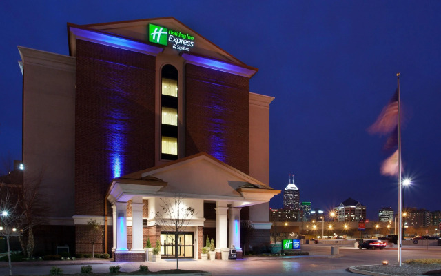 Holiday Inn Express Hotel & Suites Indianapolis Dtn-Conv Ctr, an IHG Hotel