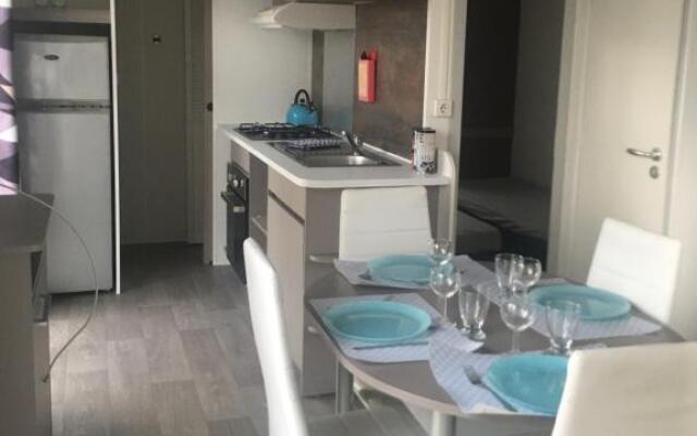 Mobil Home 257 M et Mme COLAS