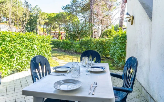 Charming Apartment With Garden and Pool