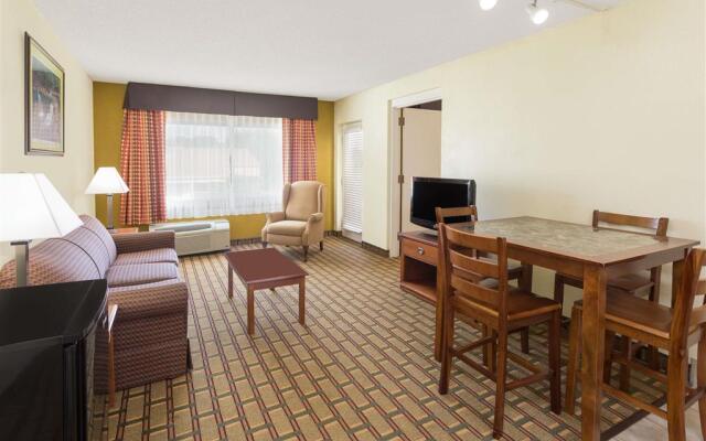 Ramada by Wyndham Asheville Southeast