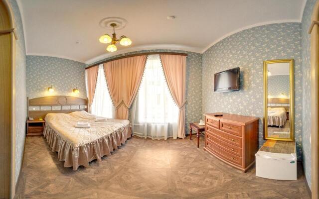 Adelia Hotel