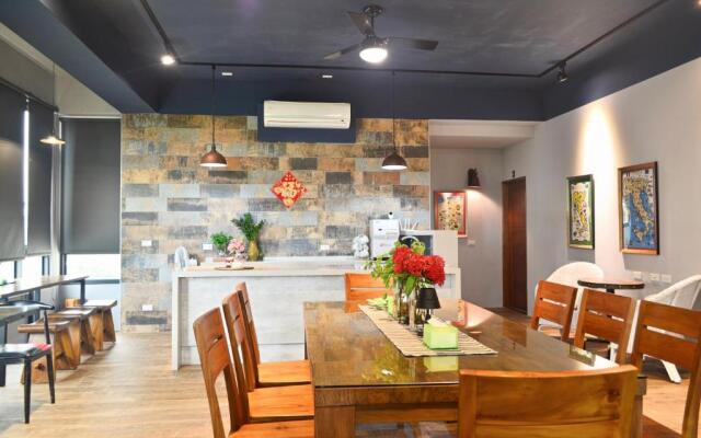 1969 Meters Square Seed B&B