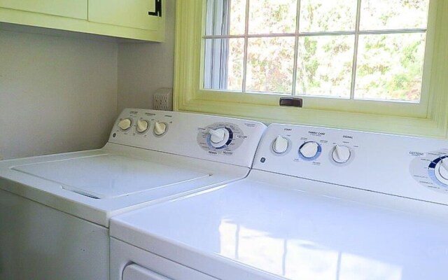 16 Riverview Drive - Three Bedroom Home