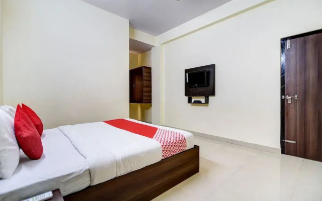 Oyo Flagship 28716 Panchasheel Enclave