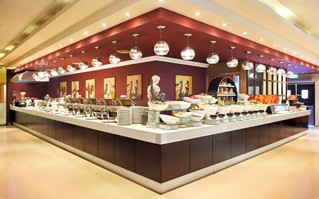 Al Hamra Residence & Village Hotel