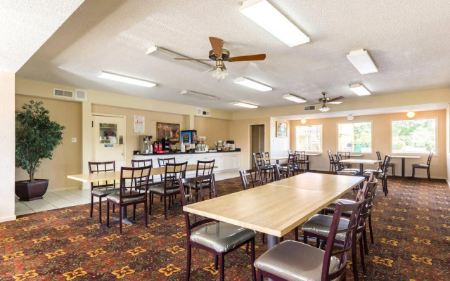 HillView Inn
