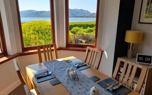 Lochview Guesthouse