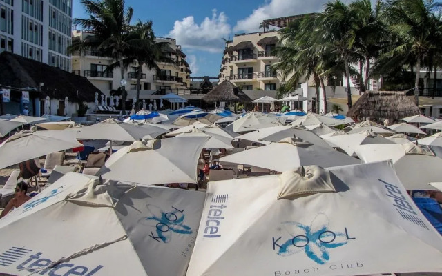 Aldea Thai by Ocean Front
